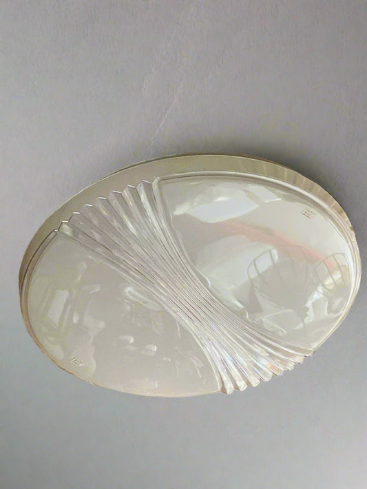 Flow Ridge ceiling light in elegant design with a glossy finish for modern interiors