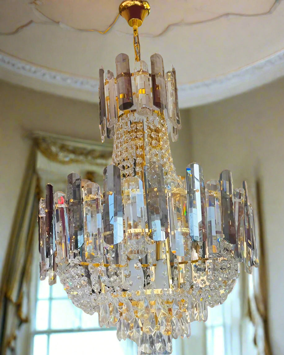 Amangazini Unique Crystal Chandelier Design - Luxurious Lighting