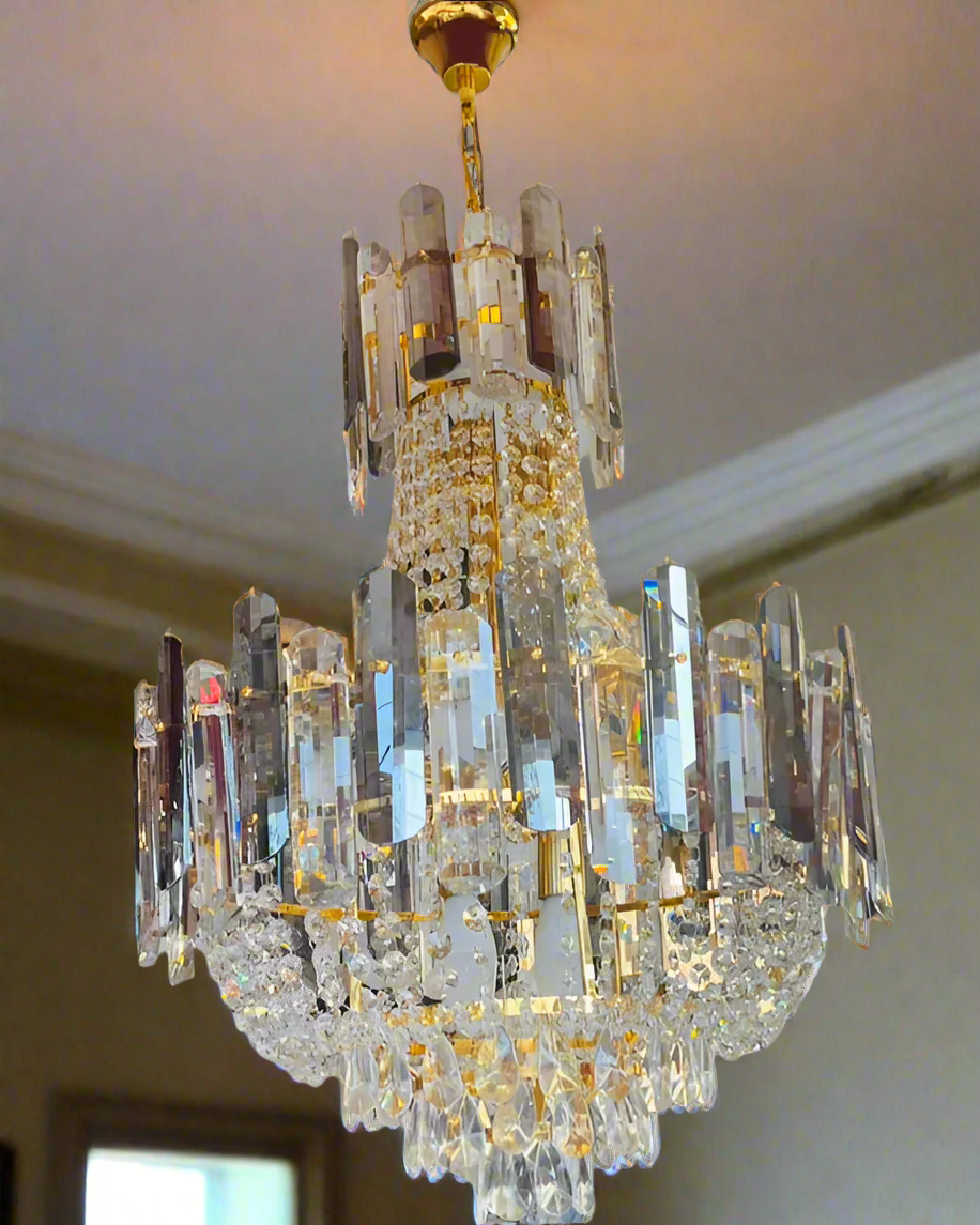 Amangazini Unique Crystal Chandelier Design - Luxurious Lighting