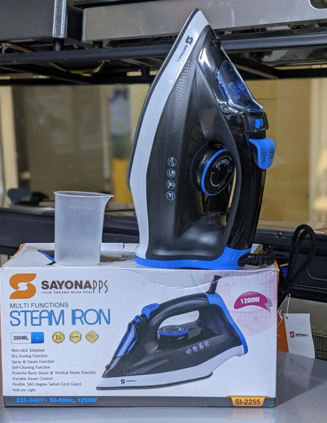 Sayona steam iron SI-2255